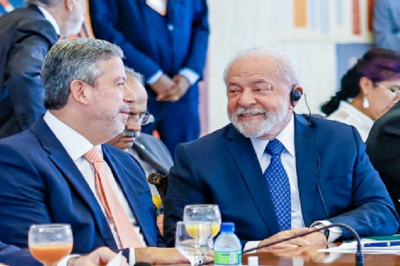 Bancadas da Câmara apoiam Lira por reforma administrativa e antecipam disputa com governo