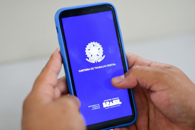 Geração de emprego avança 4,75% e soma 17,5 mil postos de trabalho no governo Paulo Dantas