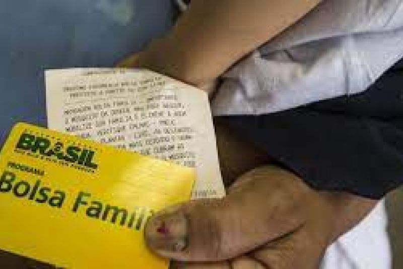 Após decisão do STF, governo vai proibir consignado com Bolsa Família
