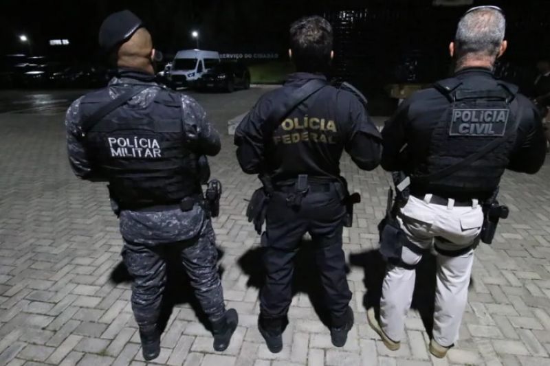 Agente da PF e 4 suspeitos são mortos durante operação em Salvador