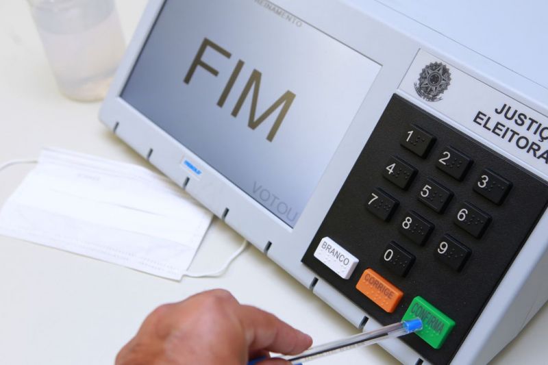 Testes de segurança de urnas eletrônicas começam em novembro