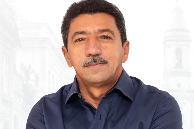 Prefeito de Água Branca reduz salários de professores contratados para pagar a concursados