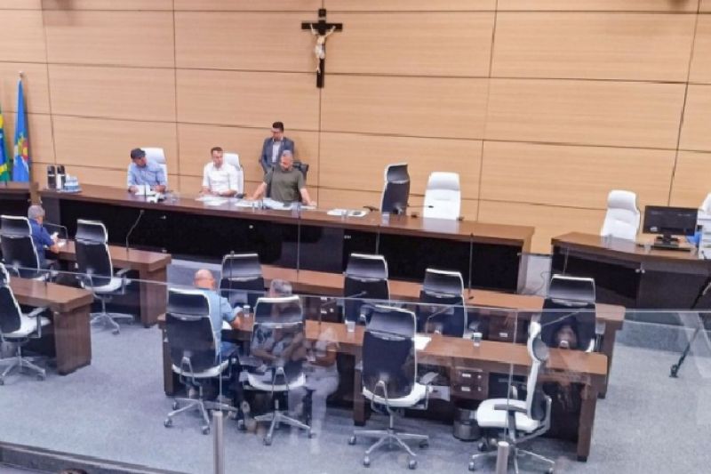 Vereador diz que tomou umas em discurso na Câmara de Vereadores