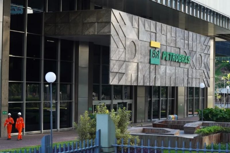 Petrobras reabre investigação após polícia apontar importunação sexual
