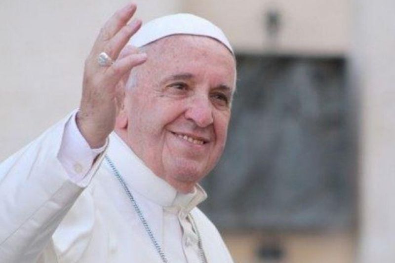 Papa Francisco sugere possibilidade de bênçãos para casais do mesmo sexo