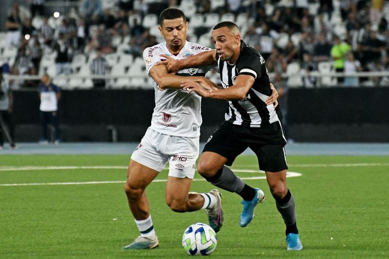 Fluminense recebe Botafogo em clássico no Maracanã