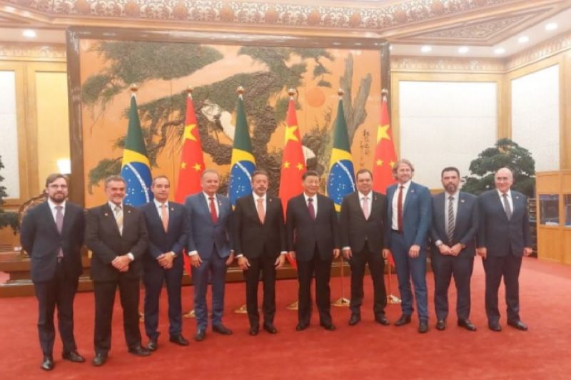 Arthur Lira se reúne com Xi Jinping em Pequim