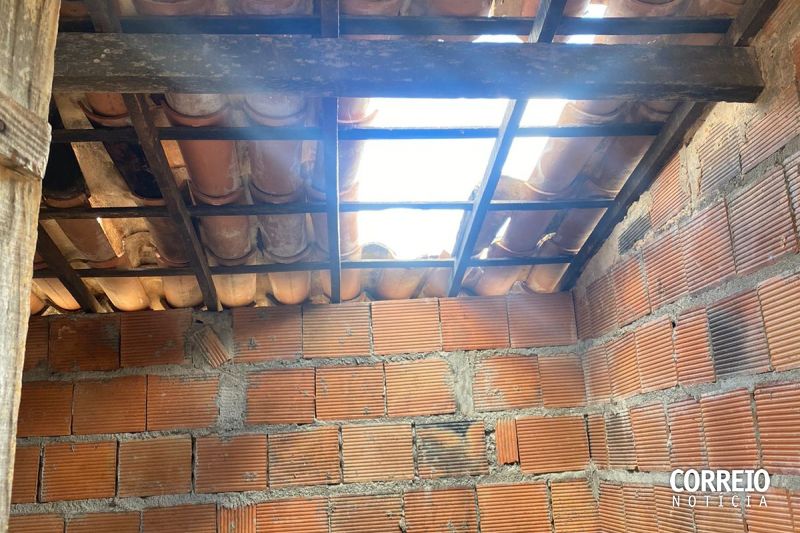 Homem é detido suspeito de destelhar e entrar em quarto para estuprar prima em Mata Grande