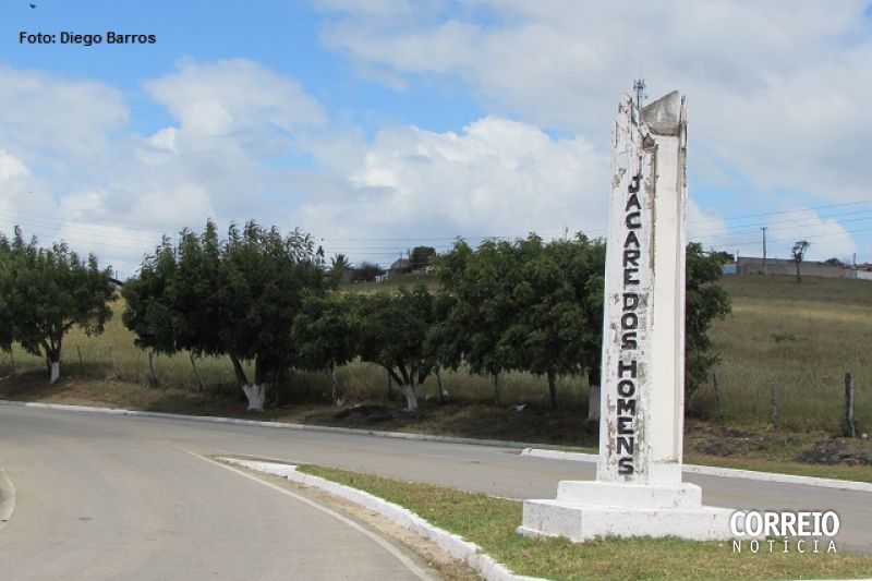 Escola é alvo de arrombamento e vandalismo em povoado de Jacaré dos Homens