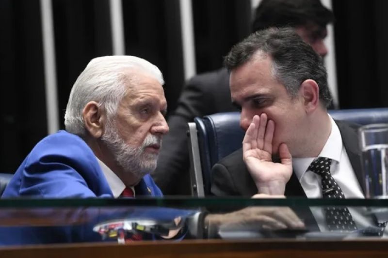 Voto de Jaques racha liderança do governo e surpreende ministros