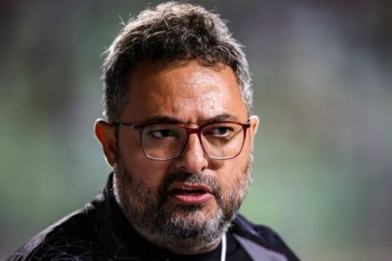 Vasco acerta contratação do diretor Alexandre Mattos, ex-Athletico-PR