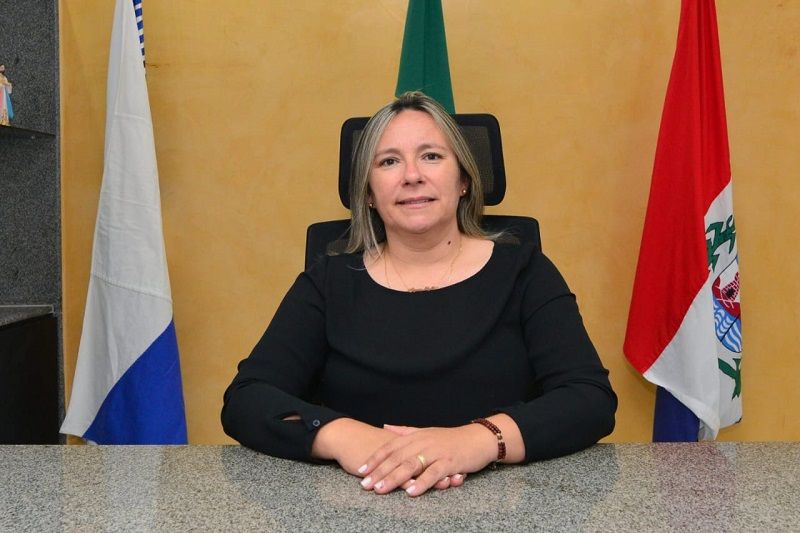 Secretária de Educação emite nota de esclarecimento sobre ocorrido na Escola Virgília