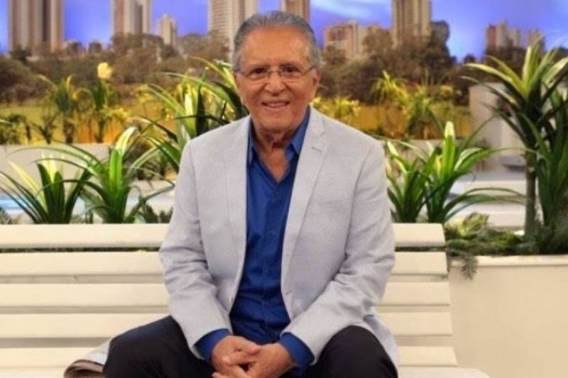 Esposa de Carlos Alberto de Nóbrega dá detalhes sobre estado de saúde do humorista