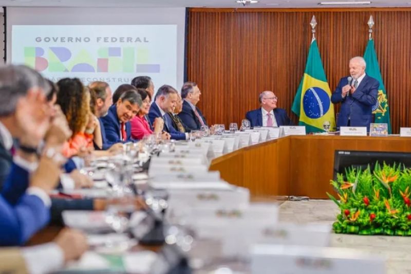 Lula viaja ao litoral do Rio de Janeiro para folga de fim de ano