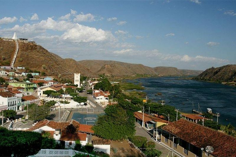 Homem é suspeito de estuprar cunhada de 17 anos após briga com a esposa em Piranhas