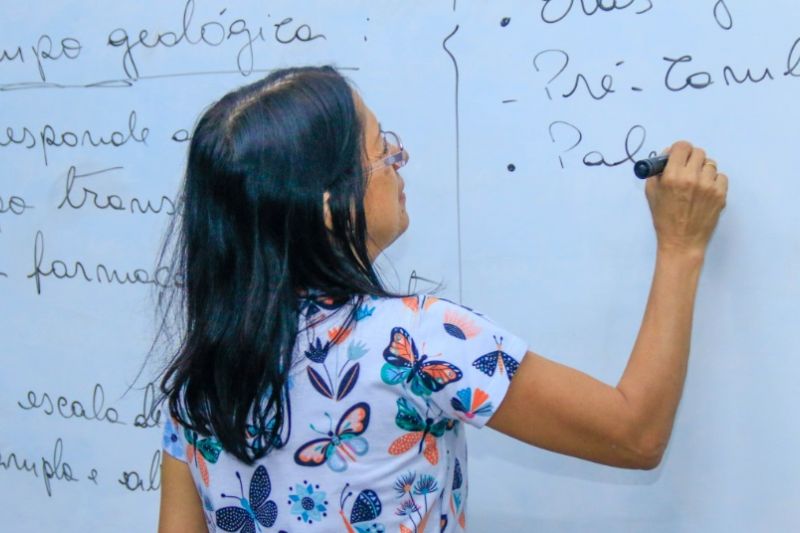 Seduc divulga edital para contratação temporária de professores e profissionais de apoio