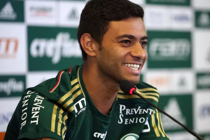 Cleiton Xavier paga pensão alimentícia e aguarda alvará de soltura para deixar prisão