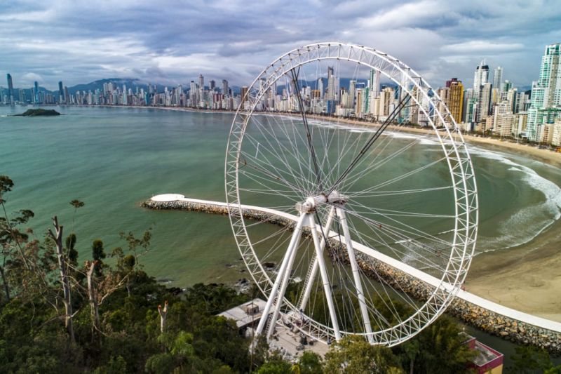 Investindo no paraíso: razões para adquirir um apartamento em Santa Catarina