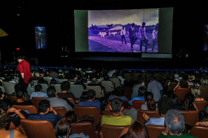 Lula sanciona leis para valorização de filmes e programas nacionais