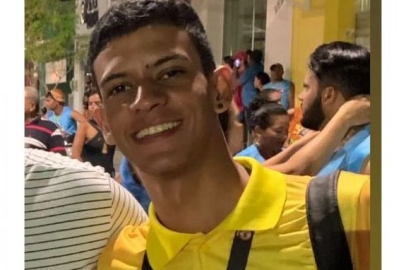 Polícia vai começar esta semana a ouvir parentes de editor de vídeos morto em Santana