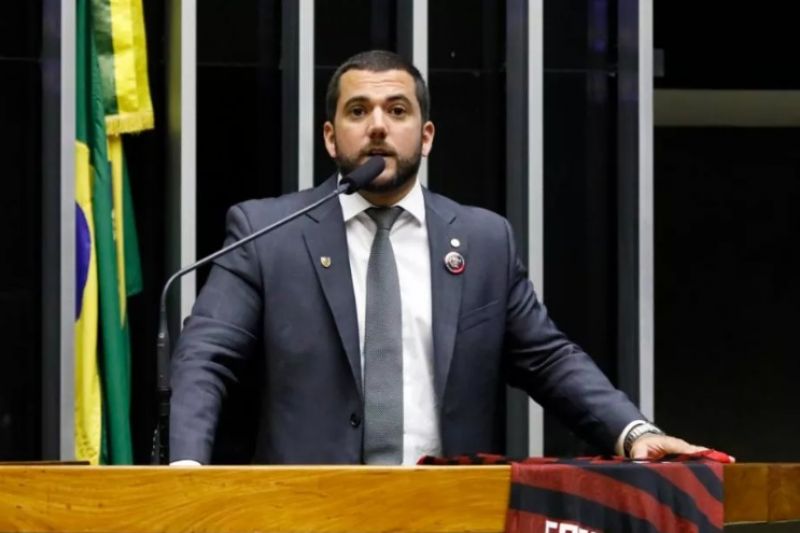 Deputado bolsonarista é alvo de buscas na Câmara na Operação Lesa Pátria