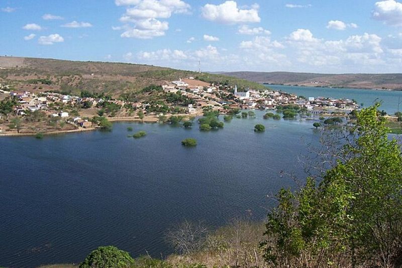 Mulher ignora alertas de perigo e morre afogada no Rio São Francisco em Belo Monte