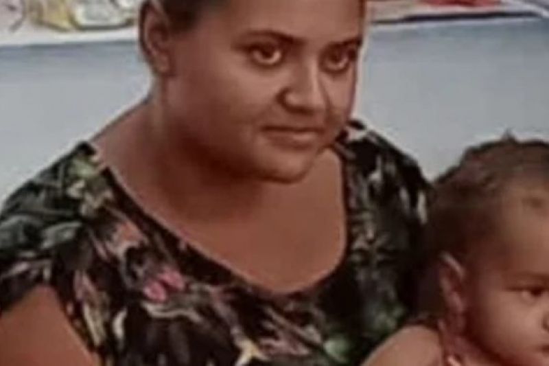 Mãe e filha de 2 anos morrem vítimas de descarga elétrica no quintal de casa em Olivença