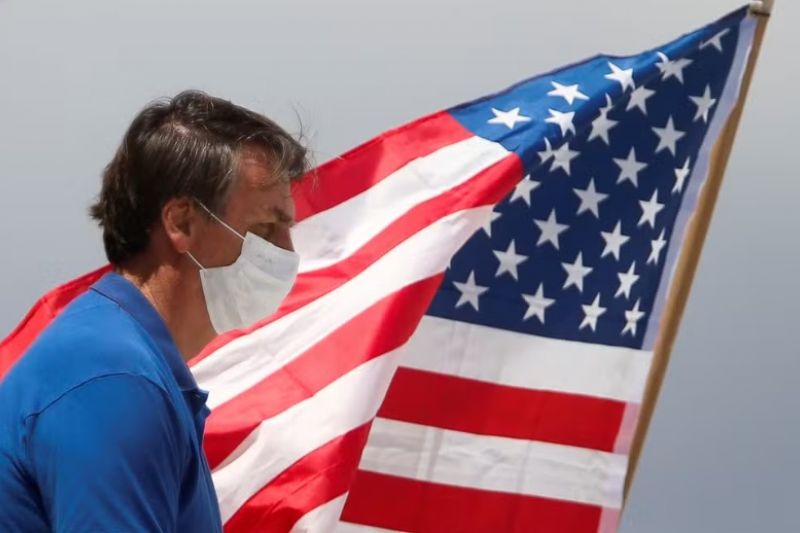 PF diz que Bolsonaro aguardaria tentativa de golpe morando nos EUA