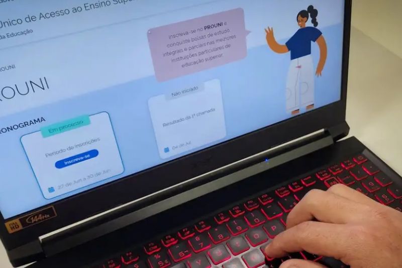 Prazo para comprovar dados do Prouni termina nesta terça-feira