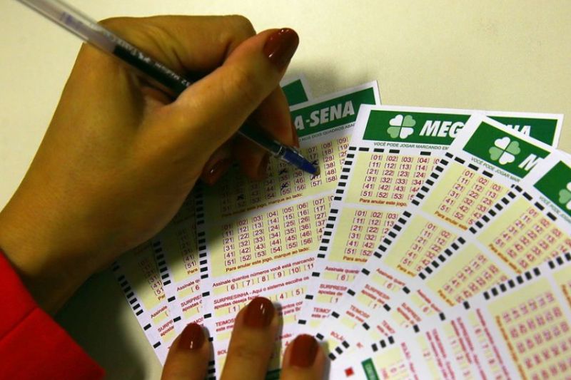 Mega-Sena pode pagar hoje prêmio de R$ 110 milhões