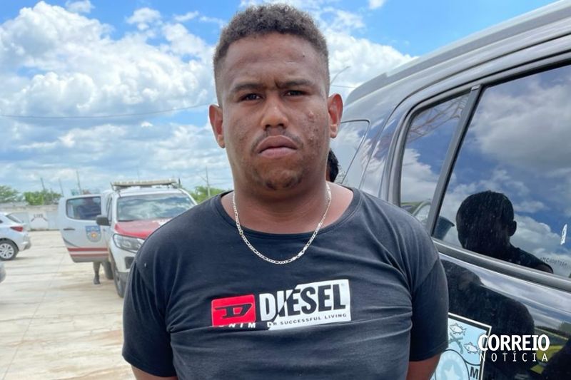 Ação integrada entre PC e PM prende acusado de assassinato dentro de bar em Inhapi