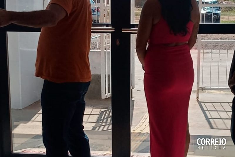 Delmiro Gouveia: mulher encontrada com drogas em ônibus diz que está arrependida