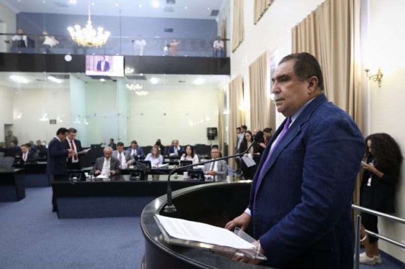Loiola apresenta números positivos de Alagoas na economia e no desenvolvimento social
