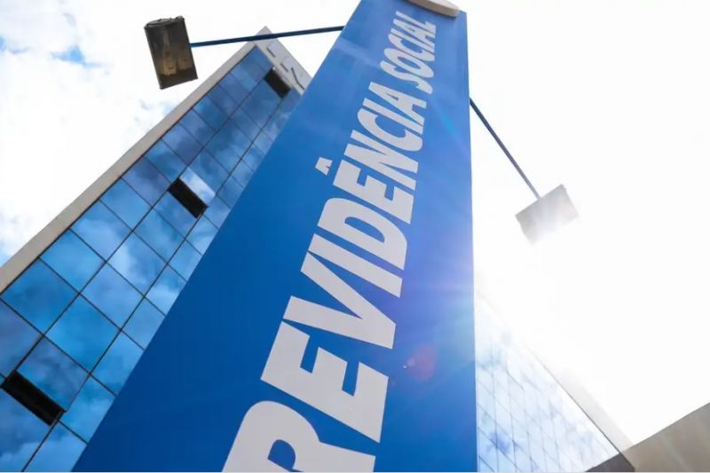 Beneficiários do INSS começam a receber o 13º a partir de quarta-feira