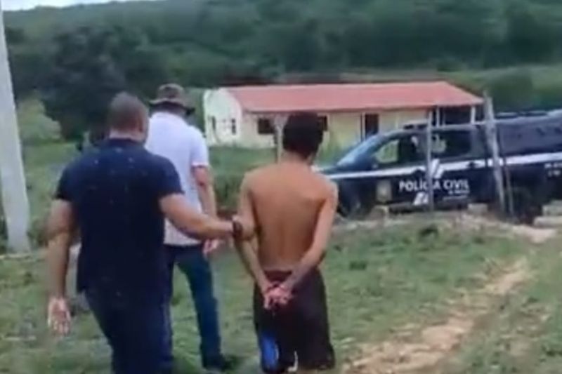 Homem acusado de furar ex-esposa com esperto de churrasco é preso em Poço das Trincheiras