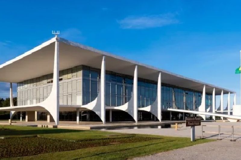 Sob pressão do Congresso, governo libera R$ 13,7 bi em emendas parlamentares só em abril