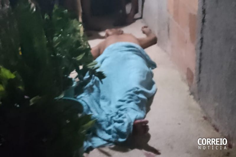 Homem é morto com facada depois de confusão por conta de ciúmes em Inhapi