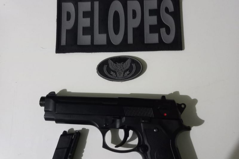 Simulacro de arma é apreendido após ameaça a escola estadual de Olho D'água das Flores