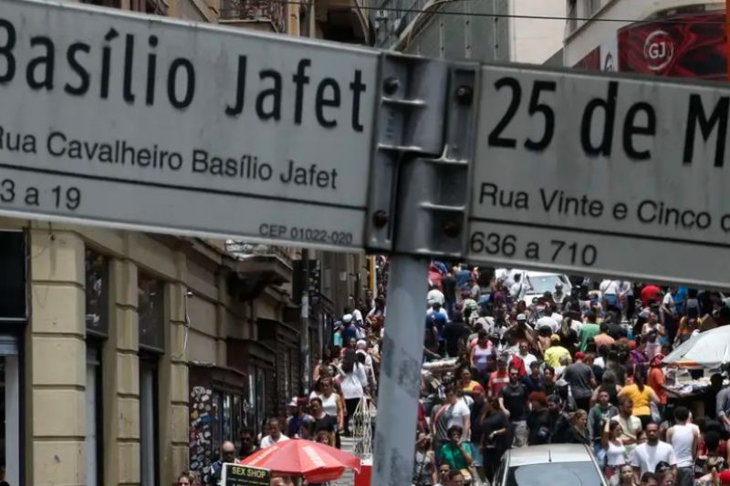 Número de ruas e avenidas do Brasil cresceu 31% em 12 anos