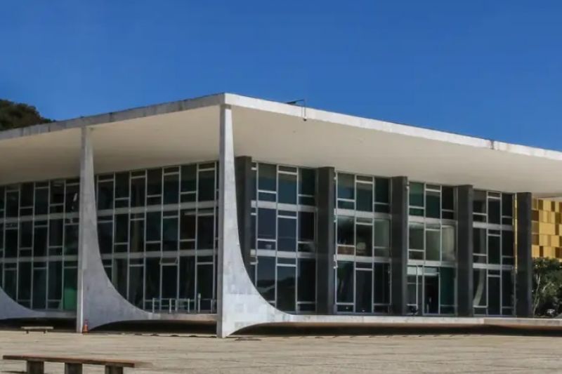 Powerpoint leva STF a manter indenização de Deltan para Lula