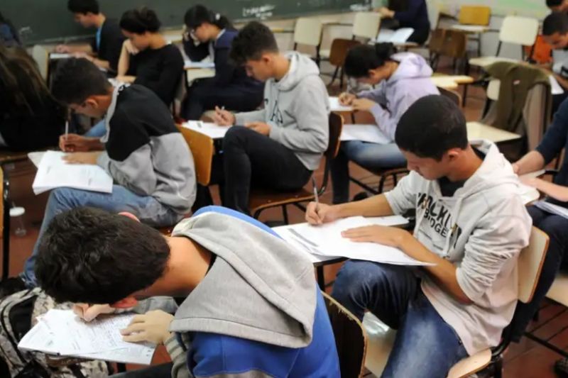 Câmara rejeita mudanças do Senado para o novo Ensino Médio