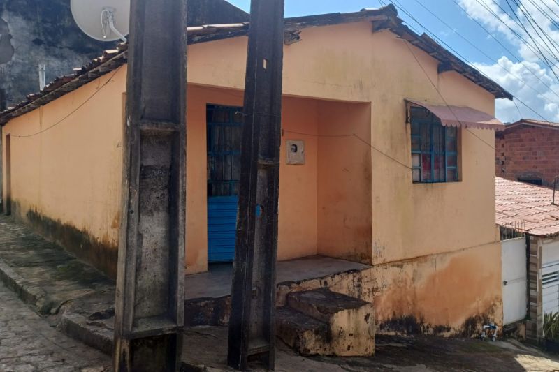 Rapaz é apreendido após ameaçar tocar fogo na casa da mãe com ela dentro em Água Branca