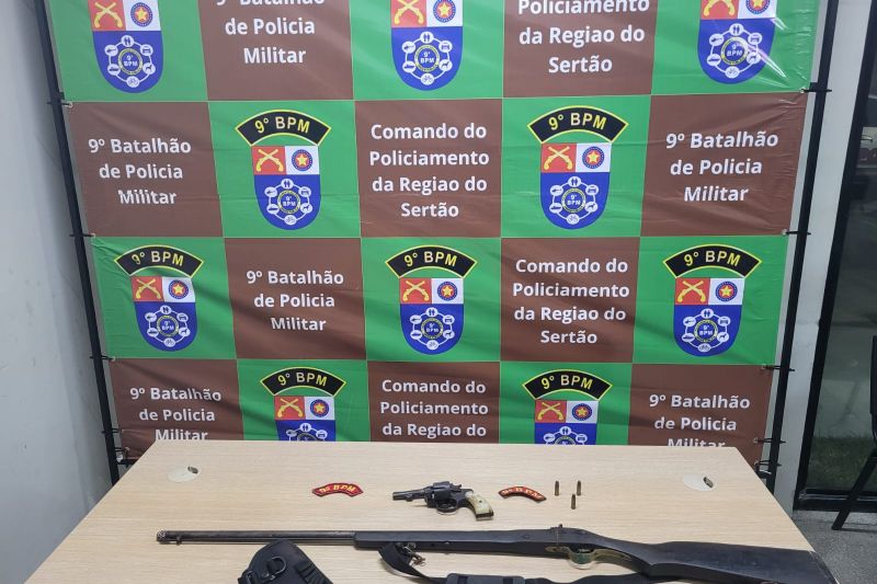 Homem suspeito de ameaçar crianças é preso com revólver e espingarda artesanal em Delmiro