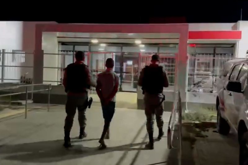 Ação policial prende suspeito de matar mulher e colocar fogo no corpo dela em Inhapi