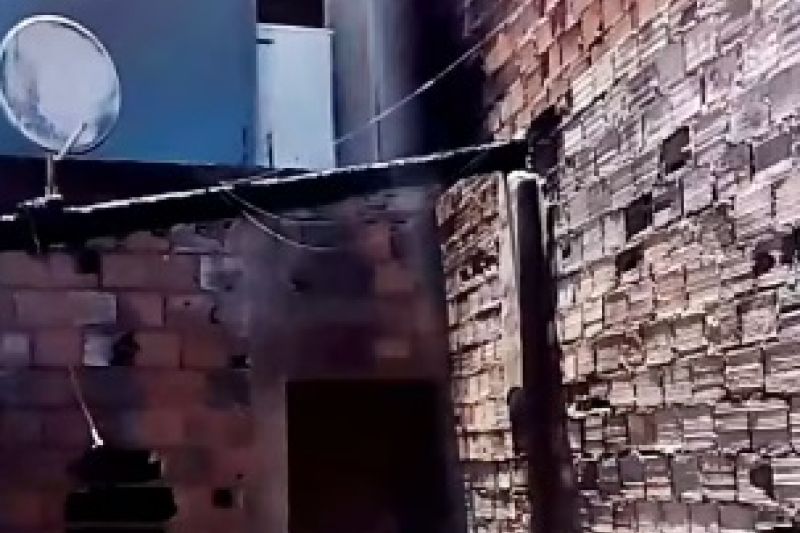Curto-circuito pode ter originado incêndio que destruiu marcenaria em Pão de Açúcar