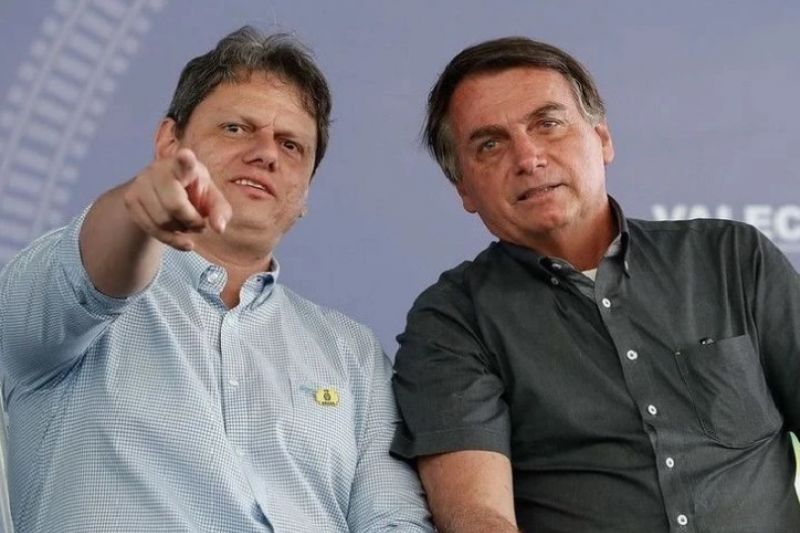 Tarcísio defende Bolsonaro e afirma que indiciamento carece de provas