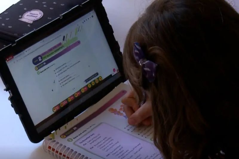 Uso inadequado da internet pode afetar saúde, diz especialista