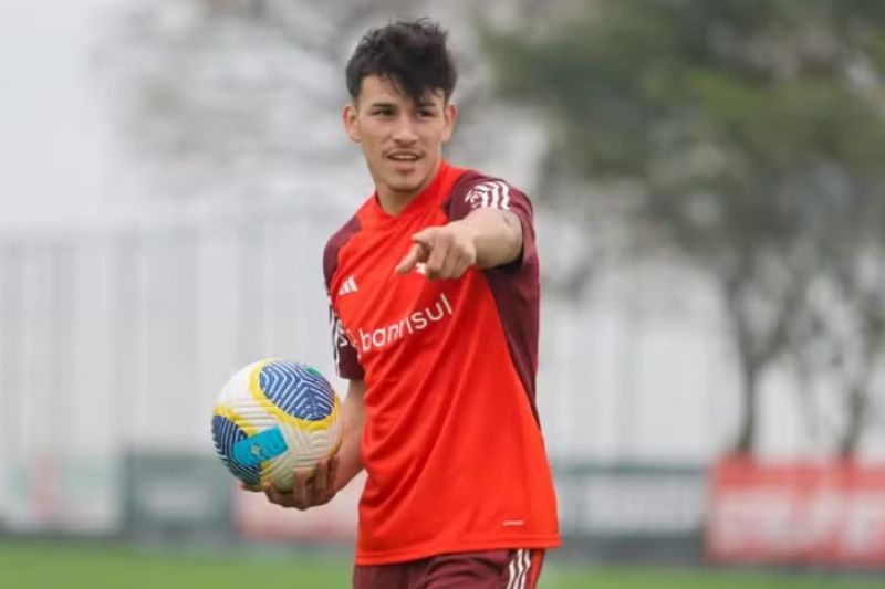 Inter espera fechar compra de Bernabei até o fim da semana
