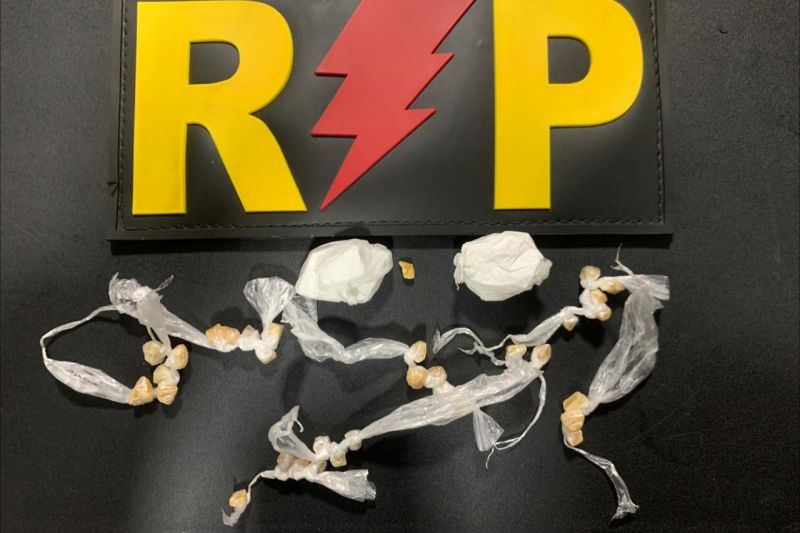 Polícia prende jovem de 18 anos suspeito de tráfico de drogas em Santana do Ipanema