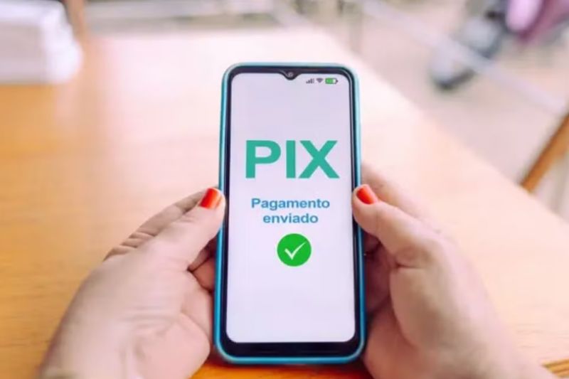 Governo errou no começo e no fim da polêmica do PIX, dizem aliados de Lula